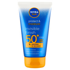 Nivea Sun Protect & Moisture Invisible Finish naptej FF50+ - 150 ml kisképe