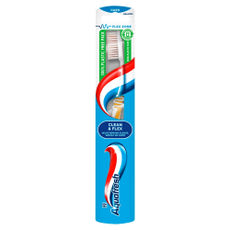 Aquafresh Clean & Flex fogkefe kemény sörtékkel - 1 db kisképe