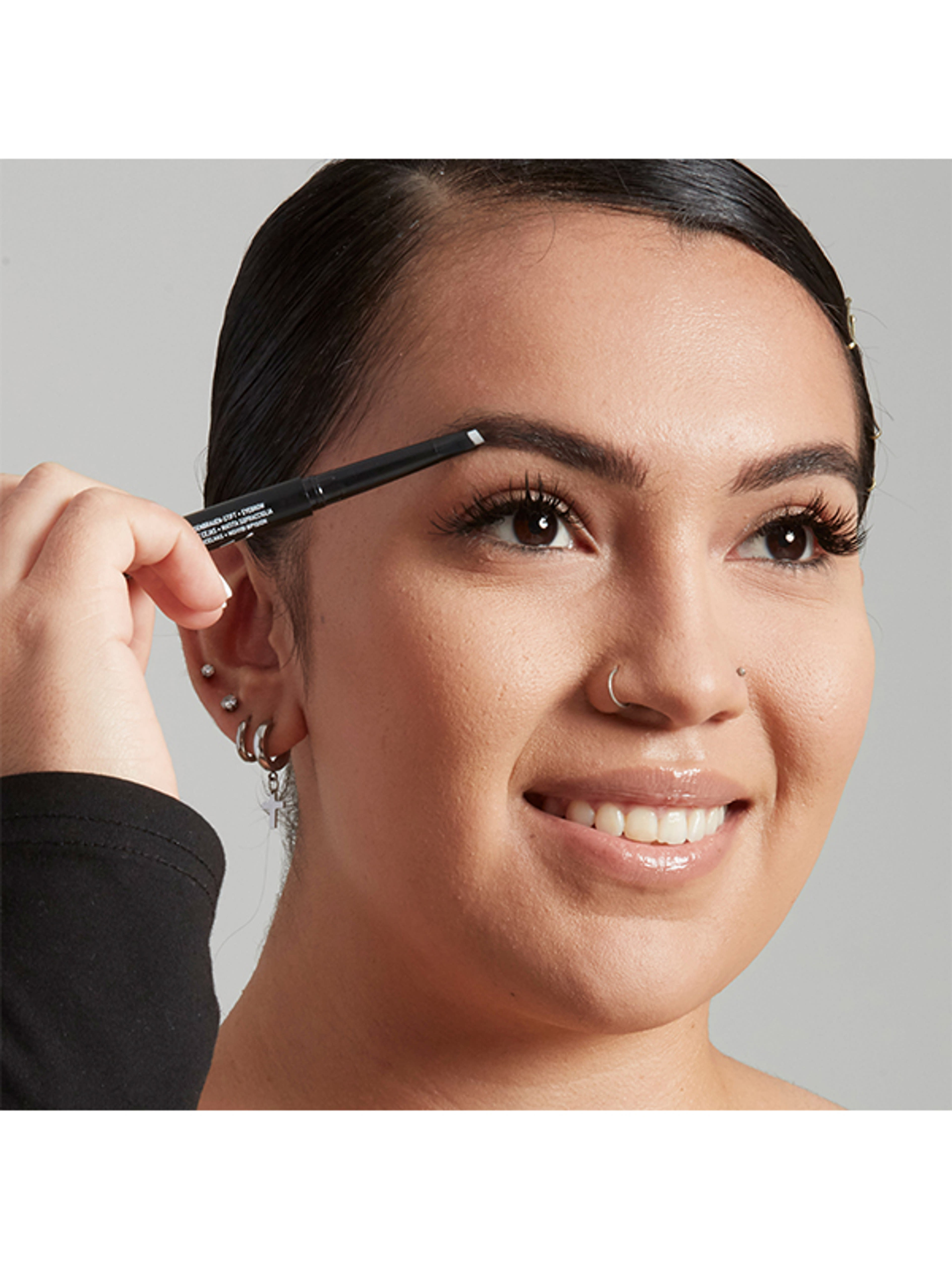 NYX Professional Makeup Fill & Fluff Eyebrow Pomade Pencil szemöldök ceruza /Fluff Clear - 1 db-4