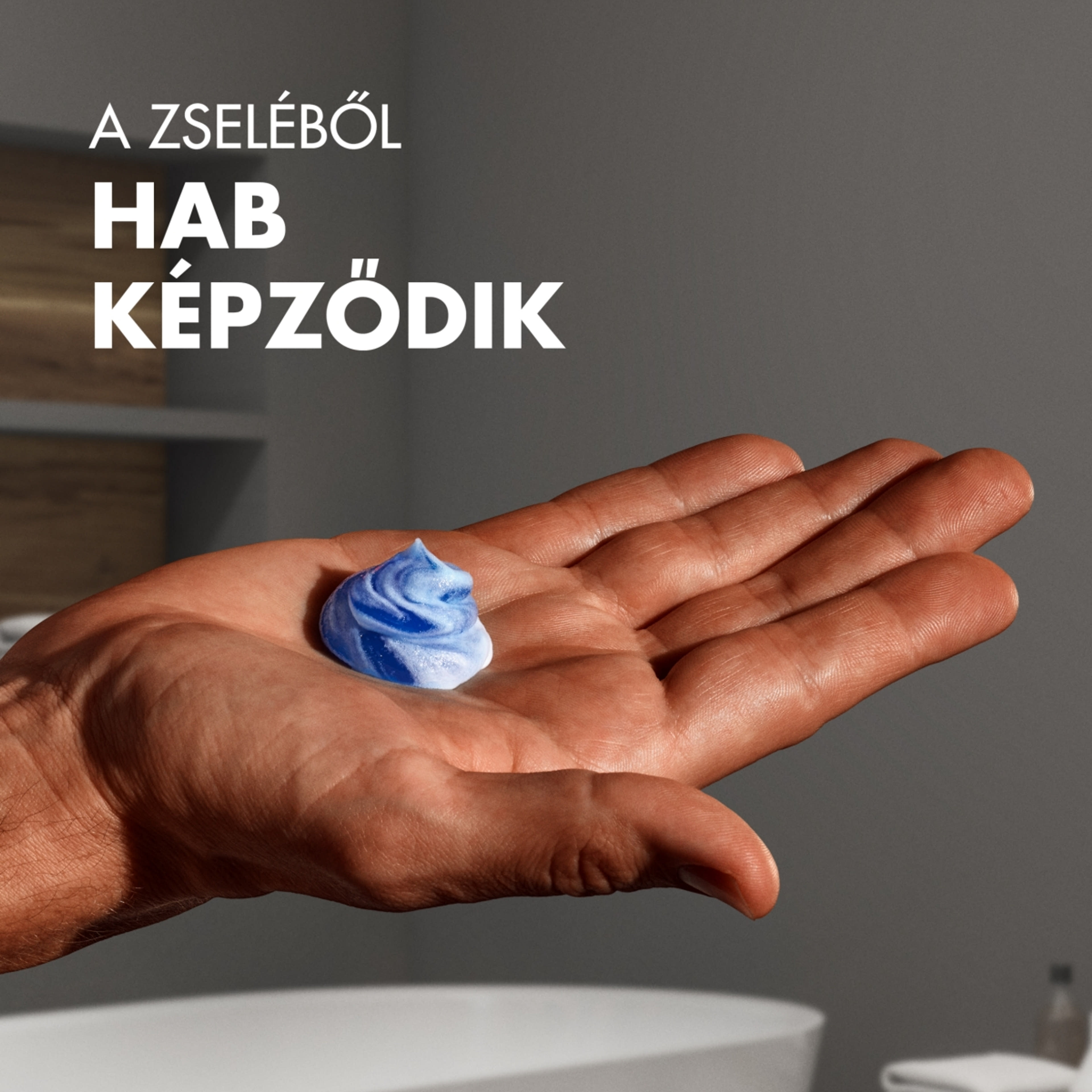 Gillette Fusion Skin Sensitive borotvazselé, mandulaolajjal - 200ml-6