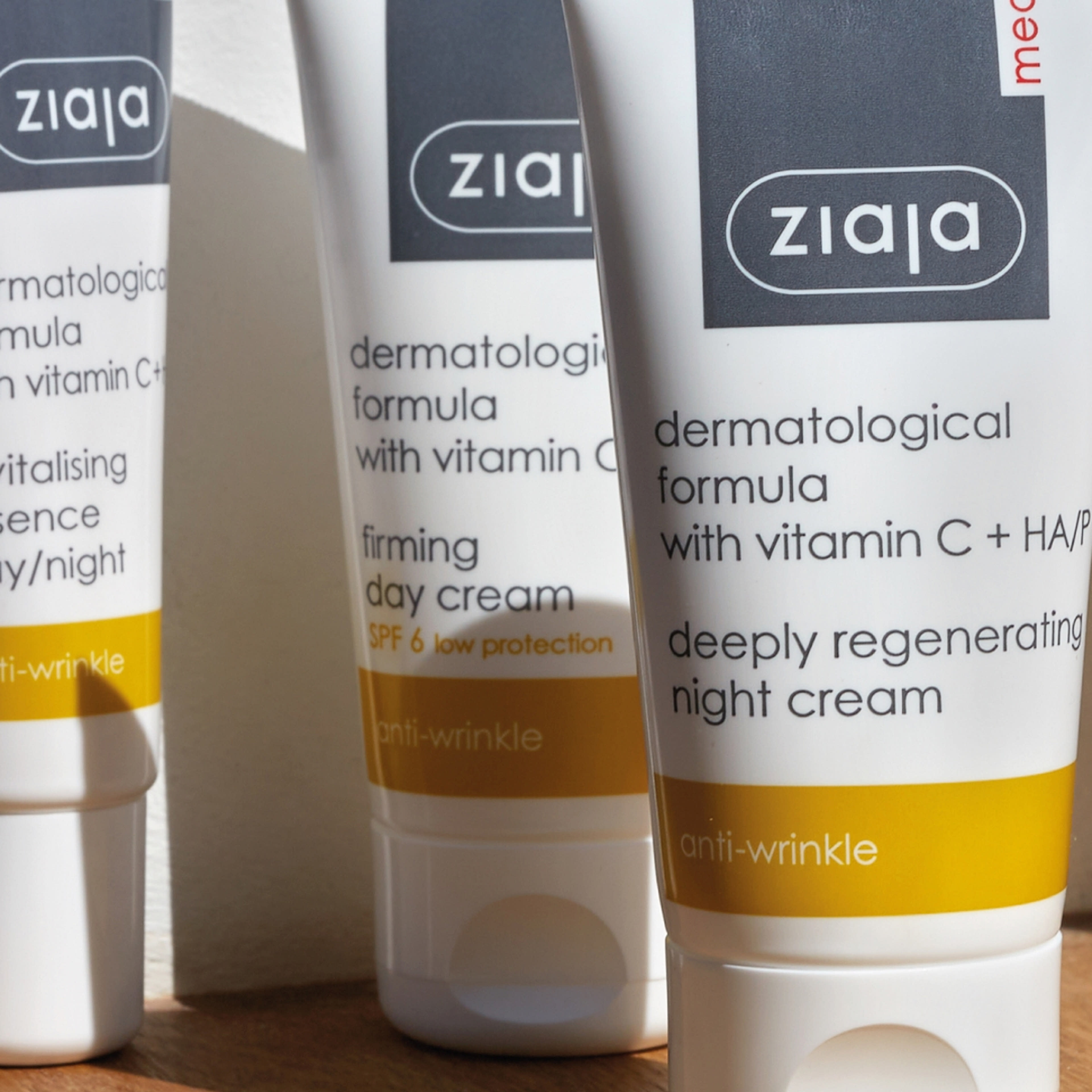 Ziaja Med C-vitaminos ránctalanító, revitalizáló szérum - 30 ml-4