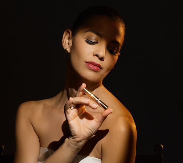 Új rúzs kollekció a Nora Beauty kínálatában: a sminkeszközök királynője érkezik stiletto formában